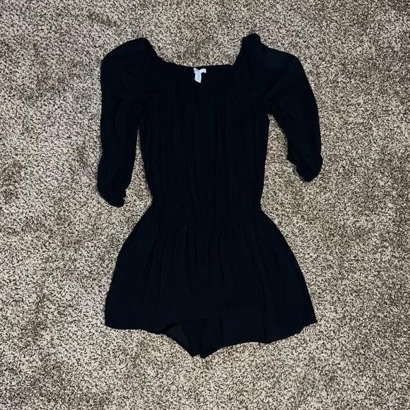 Black Long Sleeve Romper - Picture 1 of 4